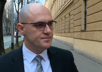 76. RUKA PRIJETI Dabro: ‘Ako HDZ ovo ne ispuni do petka, nema moje potpore’ | NACIONAL.HR