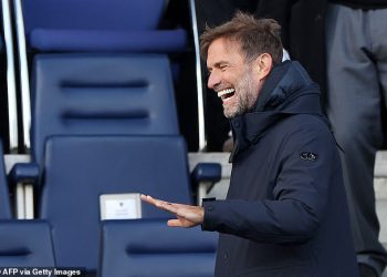 Jurgen Klopp gleda Paris FC dok bivši trener Liverpoola počinje raditi u svojoj novoj ulozi Red Bullova čelnika globalnog nogometa