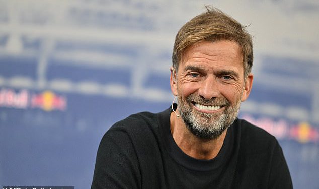 Jurgen Klopp obećava da će prirediti ZABAVU za sve svoje bivše igrače Liverpoola ako Man City bude proglašen krivim za financijske propuste i oduzet mu naslov prvaka u Premier ligi
