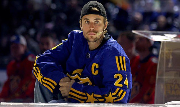 Justin Bieber ‘treba novac’ i planira glazbeni povratak 2025. četiri mjeseca nakon što je postao otac