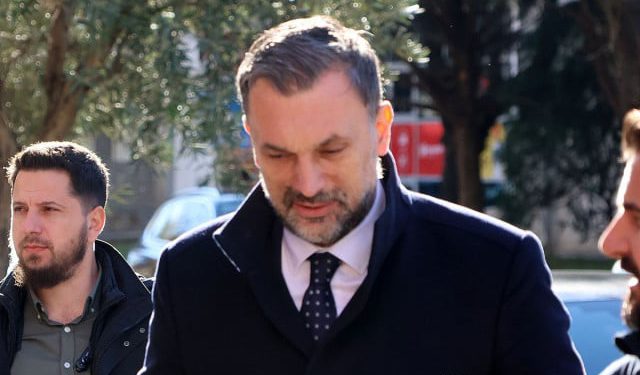 KONAKOVIĆ NAKON PRIJEDLOGA SMJENE ‘Ogolit ću Dodika, a neće me zaustaviti ni Izetbegović ni Komšić koji ga spašavaju’