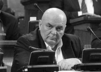 KONTROVERZNI SRPSKI POLITIČAR Preminuo Dragan Marković Palma