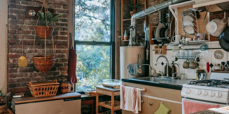 KRITIČNE ZONE I kada blista, možda nije čista – 11 točaka u kuhinji koje mogu biti izvor zaraze | NACIONAL.HR