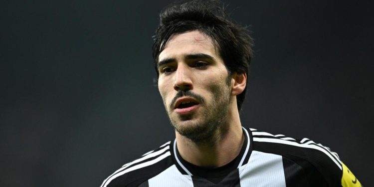 Kako se Tonali okrenuo: sada u Newcastleu stvarno igra kao Pirlo