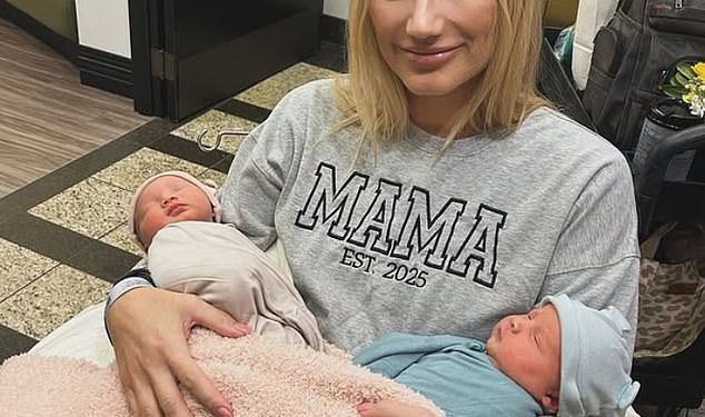 Kći Hulka Hogana Brooke dočekala blizance s NHL suprugom Stevenom Oleksyjem: ‘Bog je dobar’