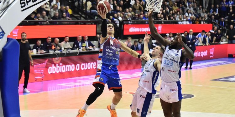 Košarka: Treviso izbacio vodeću Bresciju. Napoli ok na Tortonu i nada se