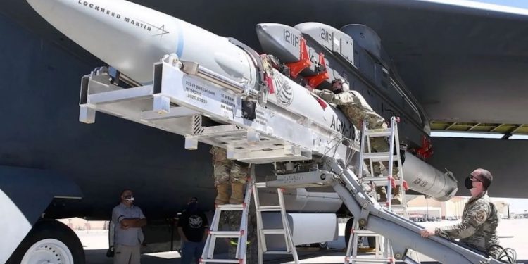 Kreću Trumpovi biseri: Rusija nam je ukrala tehnologiju za hipersonične projektile