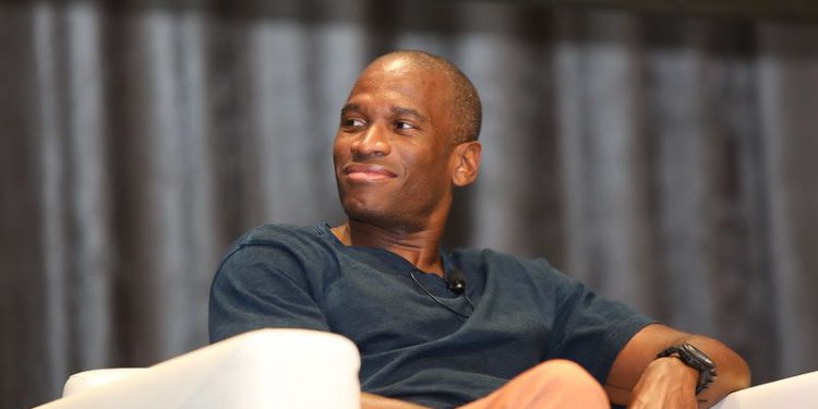 Kripto investitor Arthur Hayes sumnja da će se Trump potruditi napraviti pričuvu Bitcoina