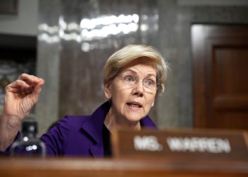 Kripto kritičarka Elizabeth Warren istražuje Trumpov Meme Coin Venture ($ Trump)