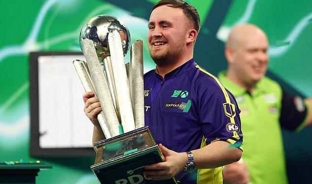 Luke Litter zapalio je društvene medije suludom navikom tijekom pobjede nad Michaelom Van Gerwenom na Svjetskom prvenstvu u pikadu dok memei preplavljuju