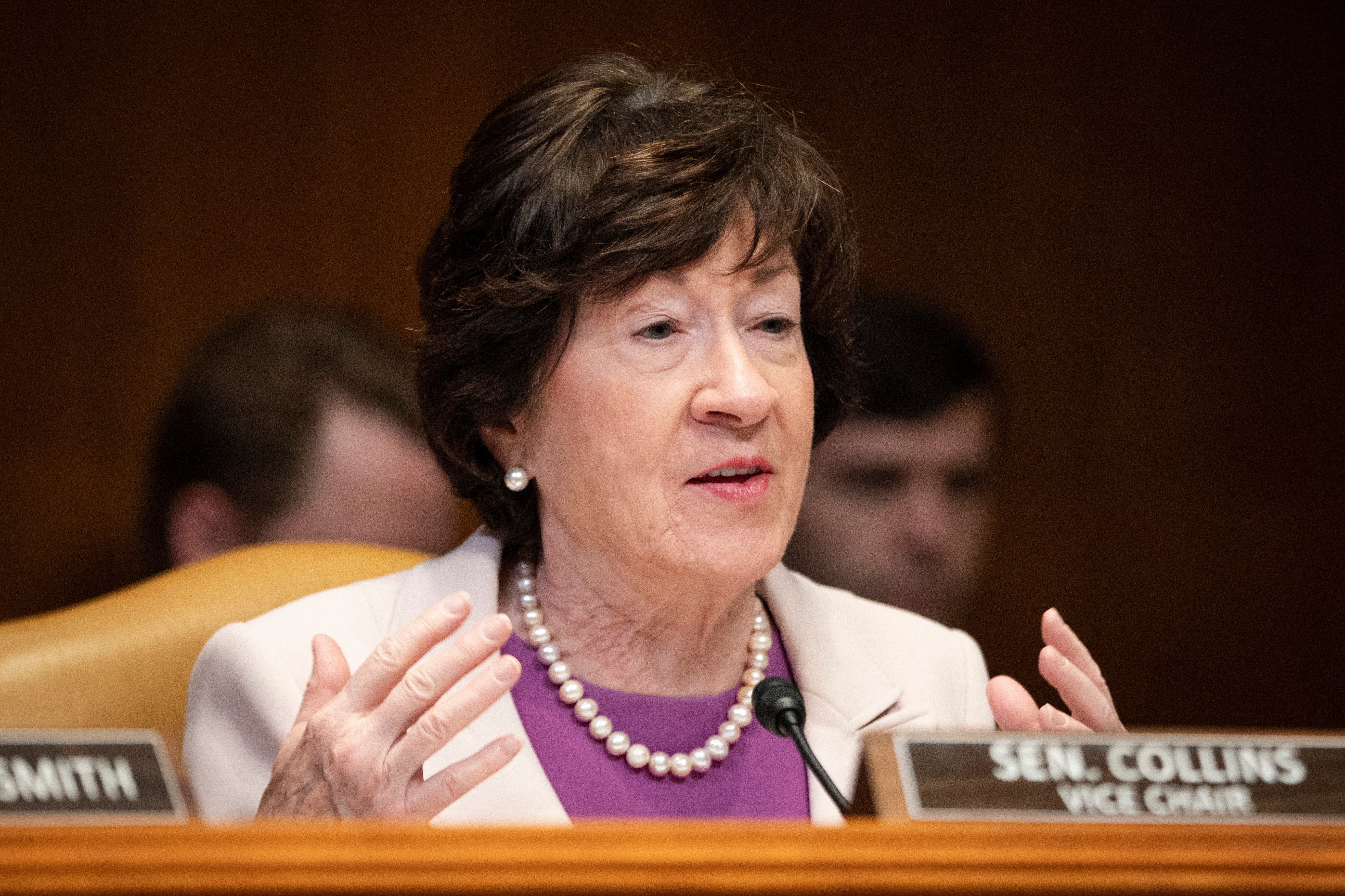Senatorica Susan Collins rekla je da još uvijek ima zabrinutosti zbog Gabbardovih stavova o stranom nadzoru.