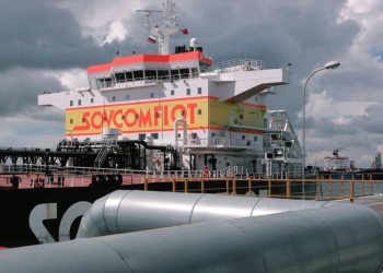 Mogu li američke sankcije zaustaviti izvoz ruske sirove nafte u Indiju? — RT Indija