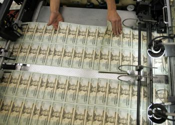 Musk upozorava na bankrot SAD-a — RT World News