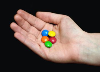 Muškarac na Čiovu djetetu nudio “bombone”