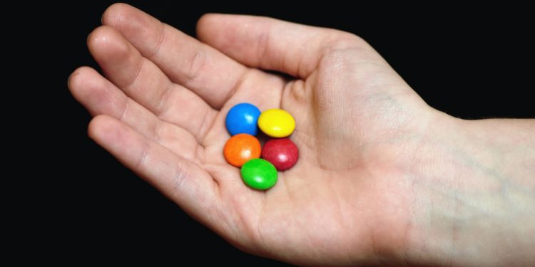 Muškarac na Čiovu djetetu nudio “bombone”