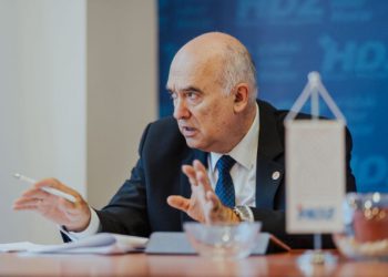 NA DVIJE STOLICE Josip Merdžo je paralelno bio stranački aktivan i rukovodeći državni službenik, smiješi mu se smjena