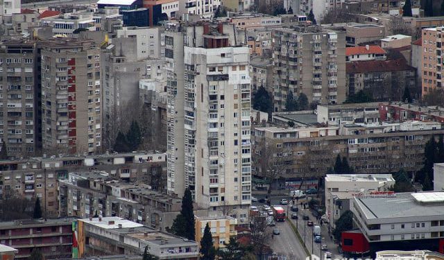 NAĆI DOM U MOSTARU Dok jedni traže stan, drugi se odlučuju za montažnu kuću van grada