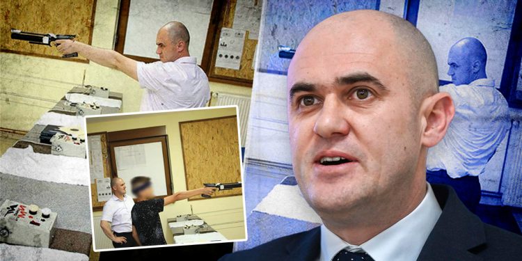 NOVA DIMENZIJA STRASTI Nepoznate Dabrine fotografije, snimke i izjave: ‘Rokalo se to dobro dok me politika nije izbacila iz sedla…’ | NACIONAL.HR