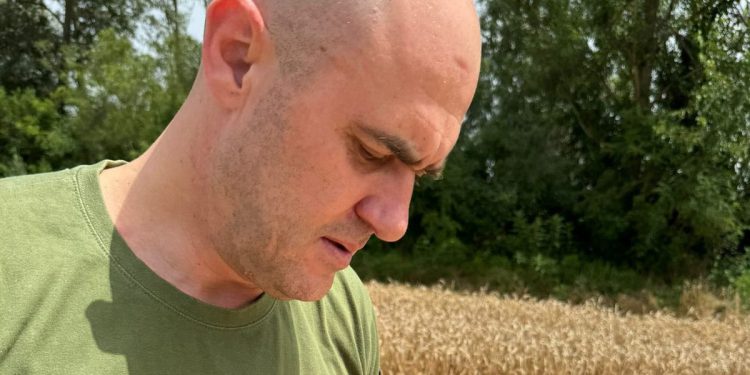 NOVI SKANDAL Umjesto da rješava kriminal u ribarstvu, Dabro maloljetnika obučava pucanje iz automatske puške