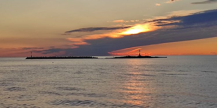 Na Jadranu sunčano s umjerenom naoblakom