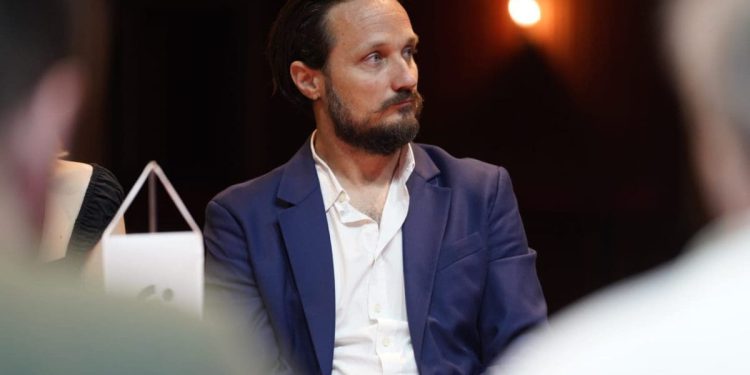 Na društvenim mrežama pišu da se intendant Bilandžić “tuče po birtijama”. O čemu se radi?