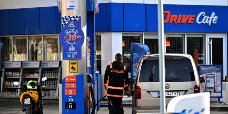 Najnoviji ukrajinsko-ruski rat: Kremlj pozdravlja sastanak s Trumpom kao ‘supermarket pogođen američkim projektilom’ u Donjecku