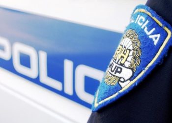 Nezakonito prešao u granicu, pa se ukrcao u auto s vozačem koji je nosio “tabletice”, uhvatila ih policija