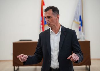 “Nije ‘ćuko’ za vas glasovao u vašoj ulici”. Zanimljivo je koliko je glasova u ‘svojoj’ ulici ovaj put dobio Primorac. Dobro pogledajte ovu brojku
