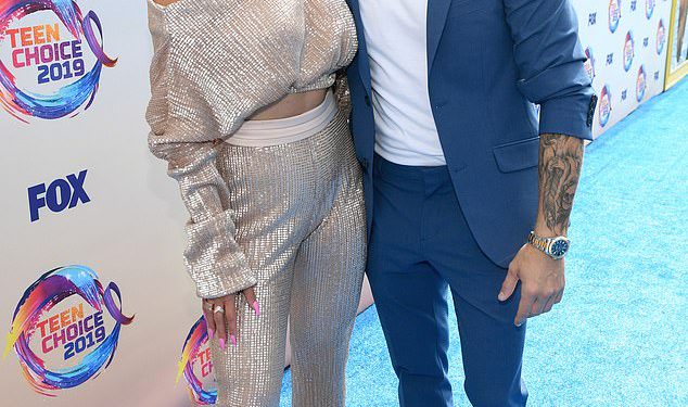 Nikki Garcia osvjetljava podizanje sina Matteo s bivšim Artem Chigvintsev u prvom intervjuu od eksplozivnog razdvajanja