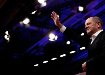 Njemački Scholz podržava sastanak Putina i Trumpa — RT World News