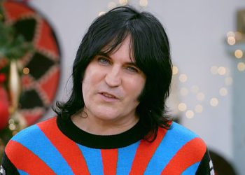 Noel Fielding polako vraća prisutnost na društvenim mrežama novom objavom nakon što je otkrio svoju budućnost na Bake Offu zbog zdravstvenih problema