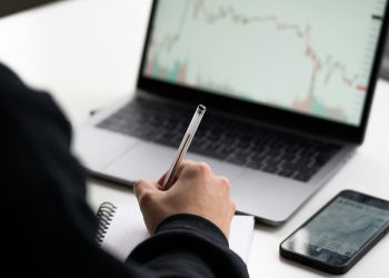 Novi Calamos ETF obećava 100% zaštitu od pada cijena Bitcoina (BTC)