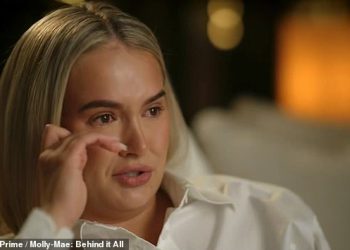 Obožavatelji Molly-Mae Hague u SUZAMA zbog njezinog emotivnog dokumentarca dok je hvale jer je pokazala svoju ‘pravu’ i ‘ranjivu’ stranu usred srceparajućeg razlaza s Tommyjem Furyjem