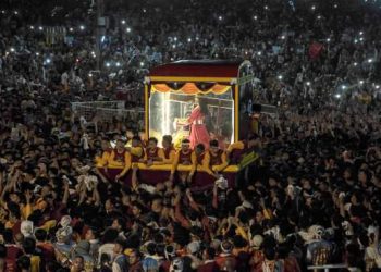 Osam milijuna ljudi u najvećoj procesiji svijeta: ‘Isus je taj koji nas drži i ne pušta’