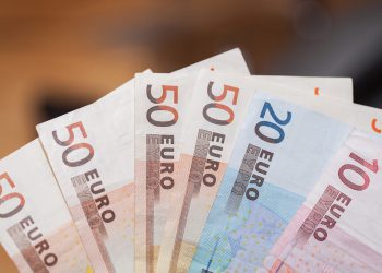 Osiguravatelji u Hrvatskoj naplatili 10 posto više premija