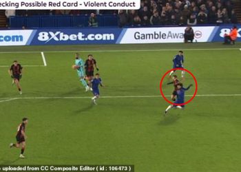 Otkriveno: VAR-ova čudna ‘poruka od tri riječi’ sucu koja je izazvala PRVO IKAD odbijanje pregleda crvenog kartona, razbjesnivši Chelsea nakon što je David Brooks povukao Marca Cucurellu za kosu