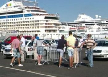 Otočani najavljuju blokadu, neće dopustiti pristajanje u luku s vozilima