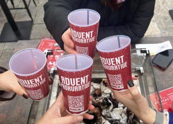 Ove su se godine na Adventu u Splitu prvi put mogle naći višekratne tematske plastične čaše