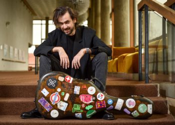 PETRIT CEKU: ‘U ratnom su Kosovu glazbene škole bile pune, kao da se vani ništa loše nije događalo’ | NACIONAL.HR