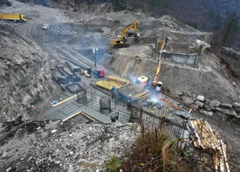 POKLON ILI NEŠTO VIŠE Zašto Vlada Federacije krije ugovor s Cengizom?