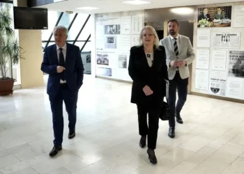 POREZNI OBVEZNICI, HVALA VAM! Ured od milijun maraka za Bradaru, Stojanovića i Lendu