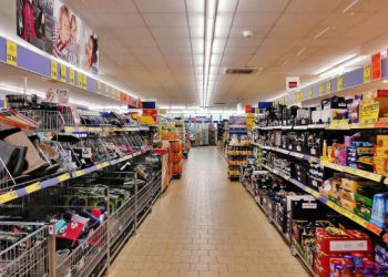 POZIV NA BOJKOT! ‘Ne kupujte ništa na ovaj dan, pokažimo zube trgovačkim lancima’