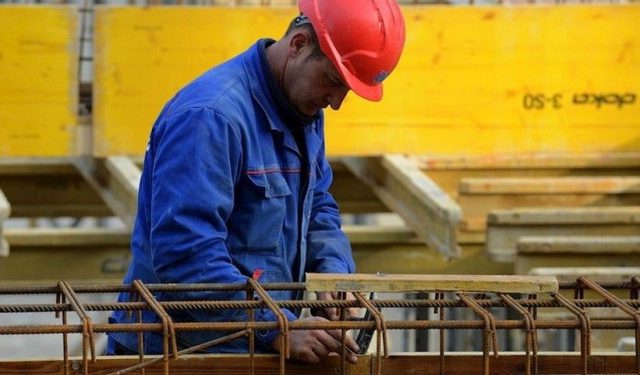 PROGNOZE ZA 2025. Evo koja će zanimanja biti najtraženija za srednju stručnu spremu, ali i fakultetski obrazovane osobe