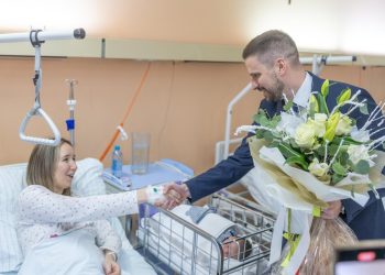 LIJEPA VIJEST U osječkom KBC-u rođena prva beba u Hrvatskoj u 2025. godini | NACIONAL.HR