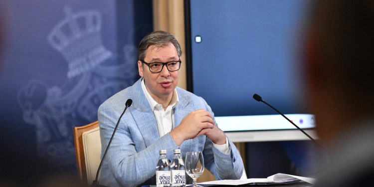 SPARTANCI SKRIVENIH NAMJERA Tko su Vučićevi ‘lojalisti’? Analitičari: Jurišni odredi koji podsjećaju na SS-ovce | NACIONAL.HR
