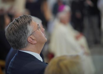 OPASNE NAMJERE Glas koncila: Plenković radi protiv dobra naroda. Nečestitanje stvara toksično ozračje | NACIONAL.HR