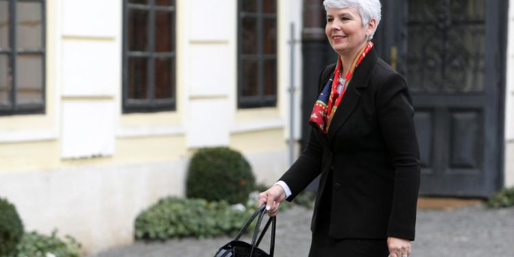 RUKA KOJA VOLI PUCATI Jadranka Kosor: ‘Jer oni misle da smo svi mi blesavi’ | NACIONAL.HR