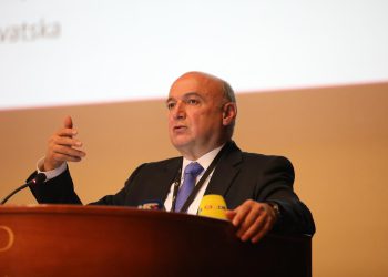 EUROPSKE CIJENE Jurčić: ‘Za dostojanstven život treba nam plaća od 2200 eura, troškovi života snažno rastu’ | NACIONAL.HR