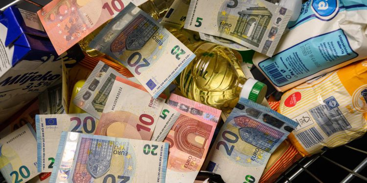 CIJENE U NEBO HOK ponovo zahtjeva ograničavanje marže i zaštitu malih trgovaca | NACIONAL.HR