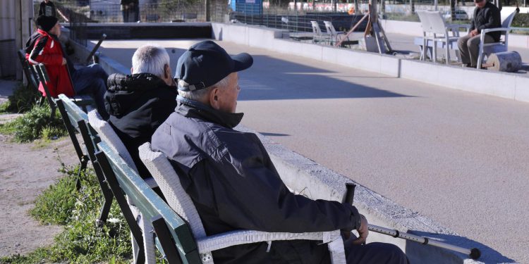 STIŽE NOVAC Evo kada kreće isplata nacionalne naknade za starije | NACIONAL.HR